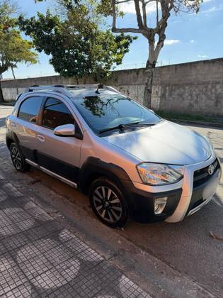 TOYOTA ETIOS CROSS 1.5 16V FLEX 4P AUTOMÁTICO TOYOTA ETIOS CROSS 1.5 16V FLEX 4P AUTOMÁTICO